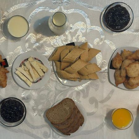 Bed & Breakfast Mina Tirana Exterior photo